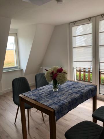 Die Graefin Auf Ruegen - Ferienappartements Parchtitz Dış mekan fotoğraf