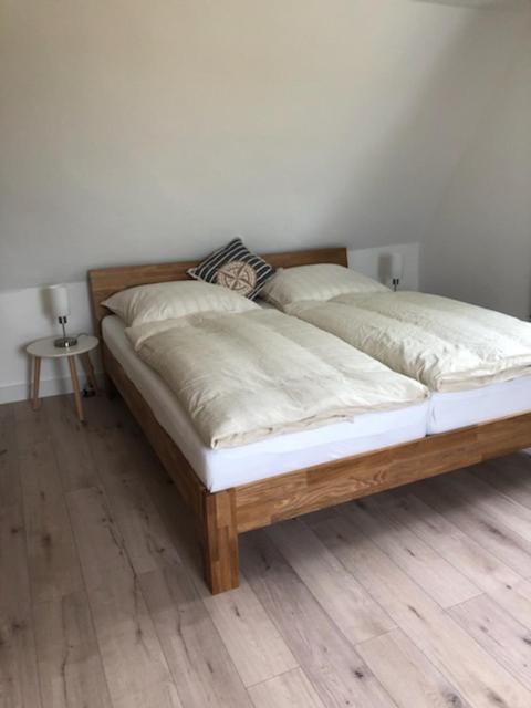 Die Graefin Auf Ruegen - Ferienappartements Parchtitz Dış mekan fotoğraf